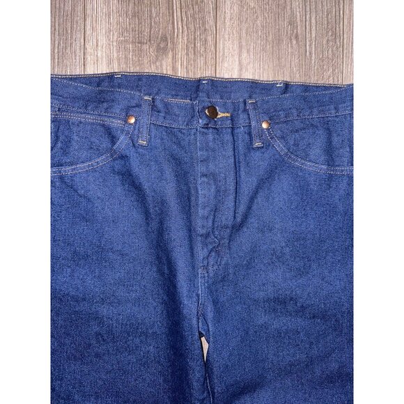 A7 Wrangler Classic Jeans Mens Size 34 x 34 Rodeo Cowboy Riding Leather Patch - Picture 2 of 7